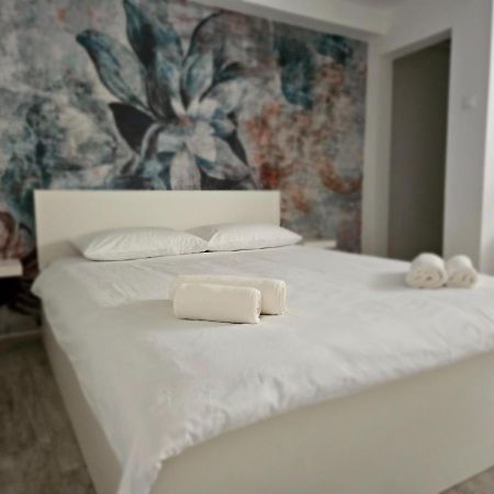 Comfort Rooms Remiza - Free Private Parking - Self Check-In Zagreb Luaran gambar