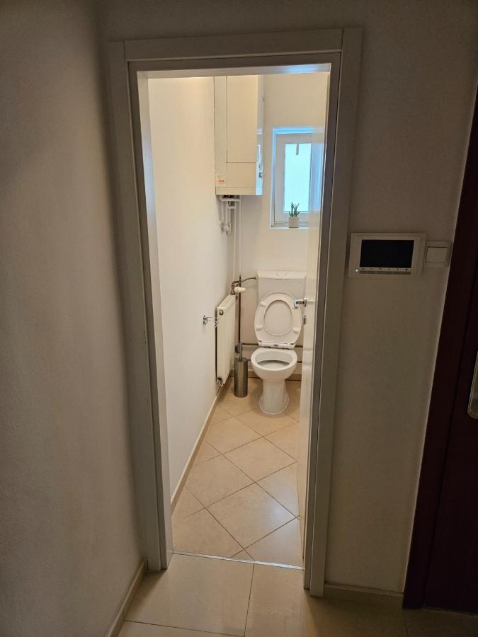 Comfort Rooms Remiza - Free Private Parking - Self Check-In Zagreb Luaran gambar
