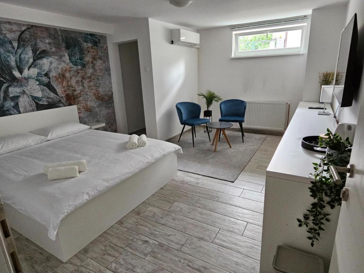 Comfort Rooms Remiza - Free Private Parking - Self Check-In Zagreb Luaran gambar
