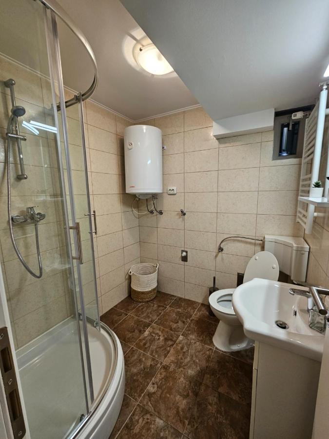 Comfort Rooms Remiza - Free Private Parking - Self Check-In Zagreb Luaran gambar