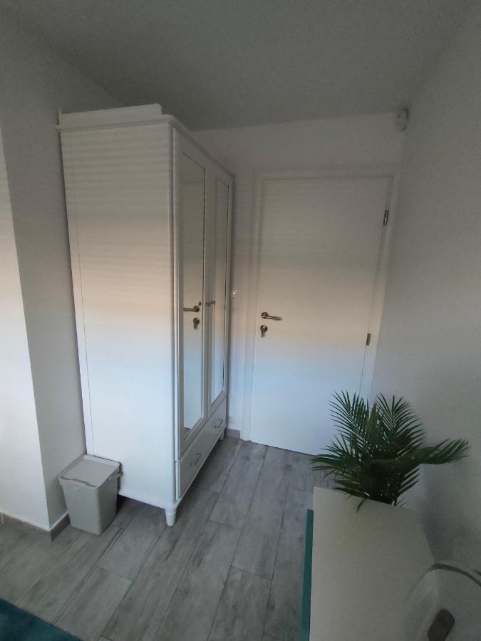 Comfort Rooms Remiza - Free Private Parking - Self Check-In Zagreb Luaran gambar