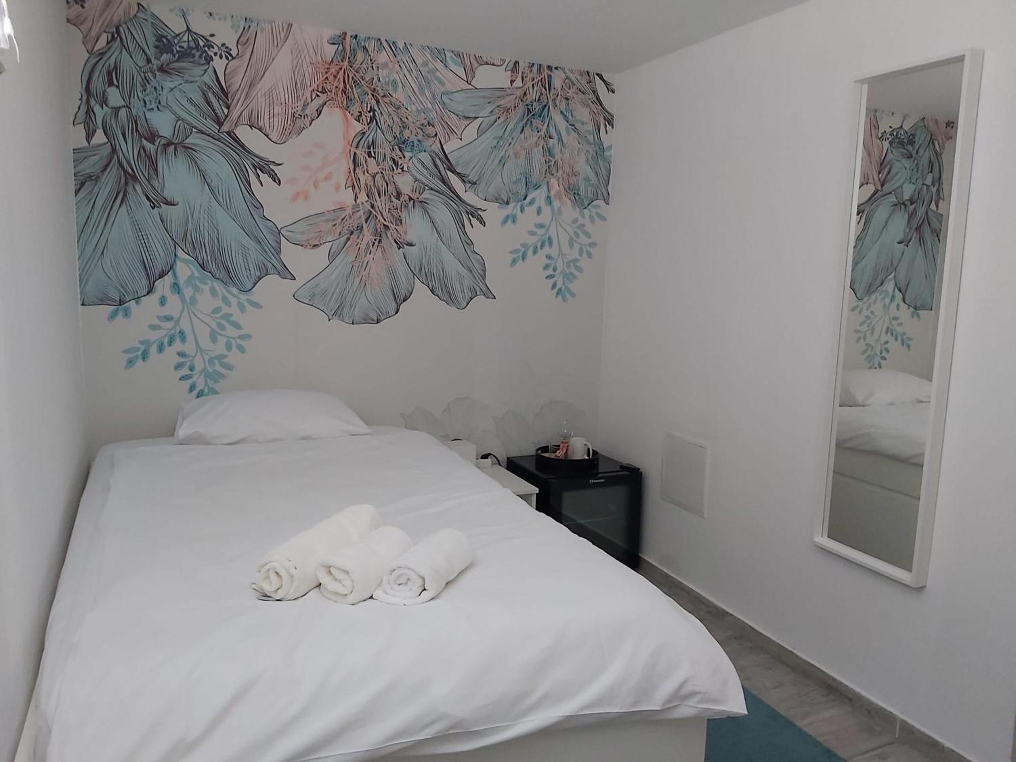 Comfort Rooms Remiza - Free Private Parking - Self Check-In Zagreb Luaran gambar