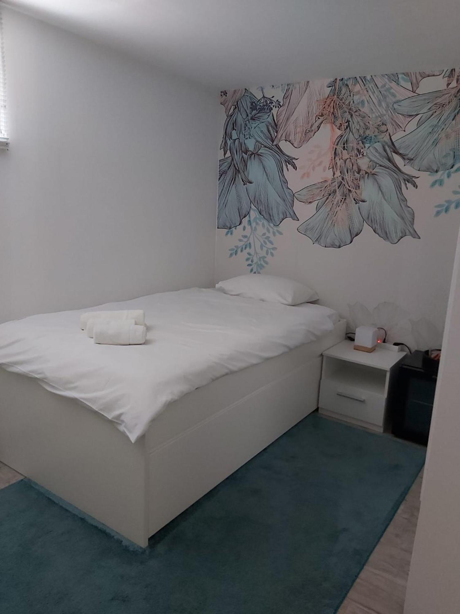 Comfort Rooms Remiza - Free Private Parking - Self Check-In Zagreb Luaran gambar